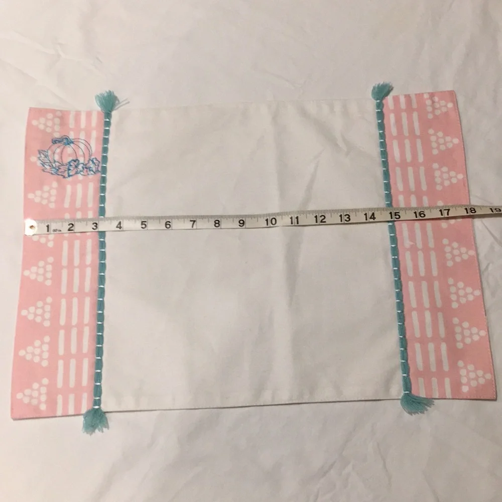 Handmade Pumpkins Table Runner and 2 Placemats  NEW